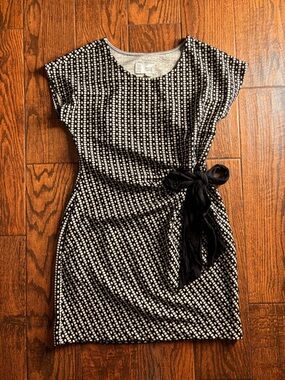 Black and White Geometric Tie-Waist Mini Dress